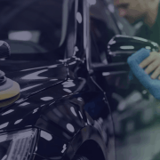 Auto exterieur laten poetsen: slim of nodig?
